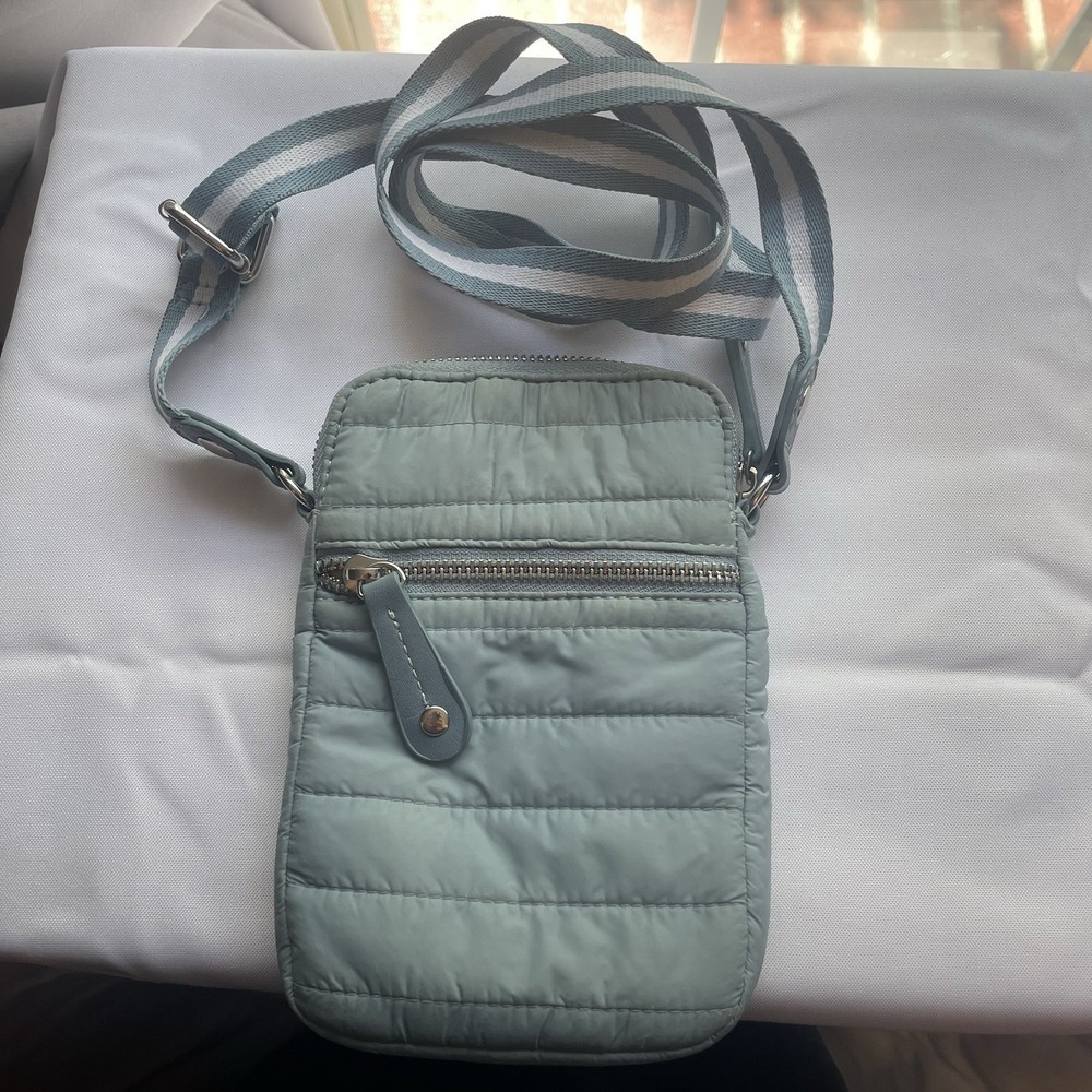 Sondra Roberts Squared Gray Blue Puffer Quilted Crossbody Bag Purse Pouch